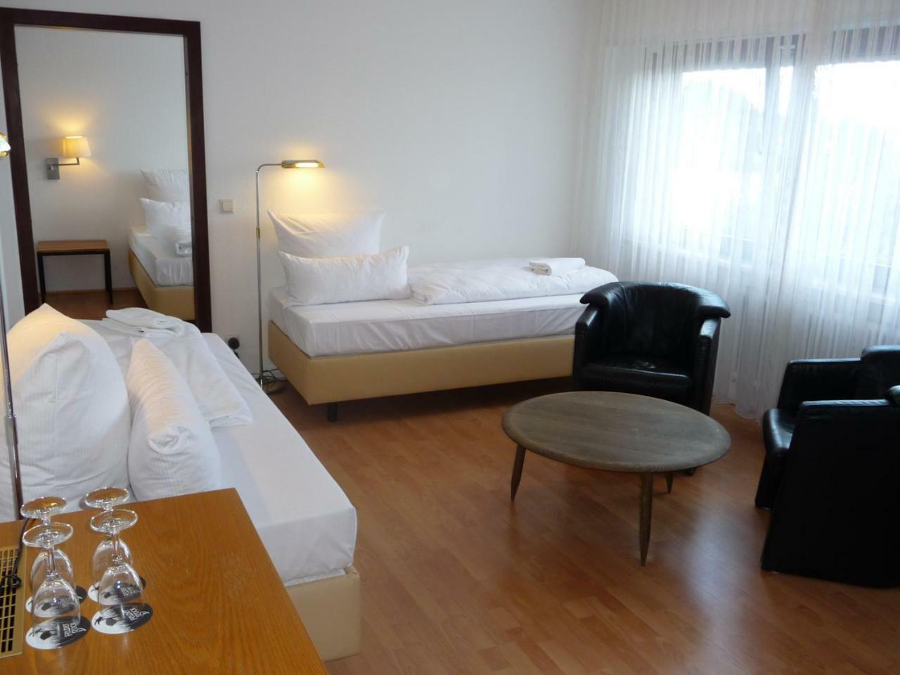 Hotel Restaurant Felderbock Nußloch Dış mekan fotoğraf